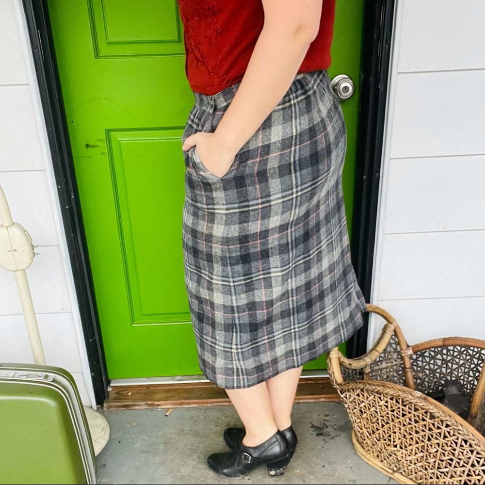 Vintage Pendleton wool plaid skirt gray plaid size large - Picture 5 of 8